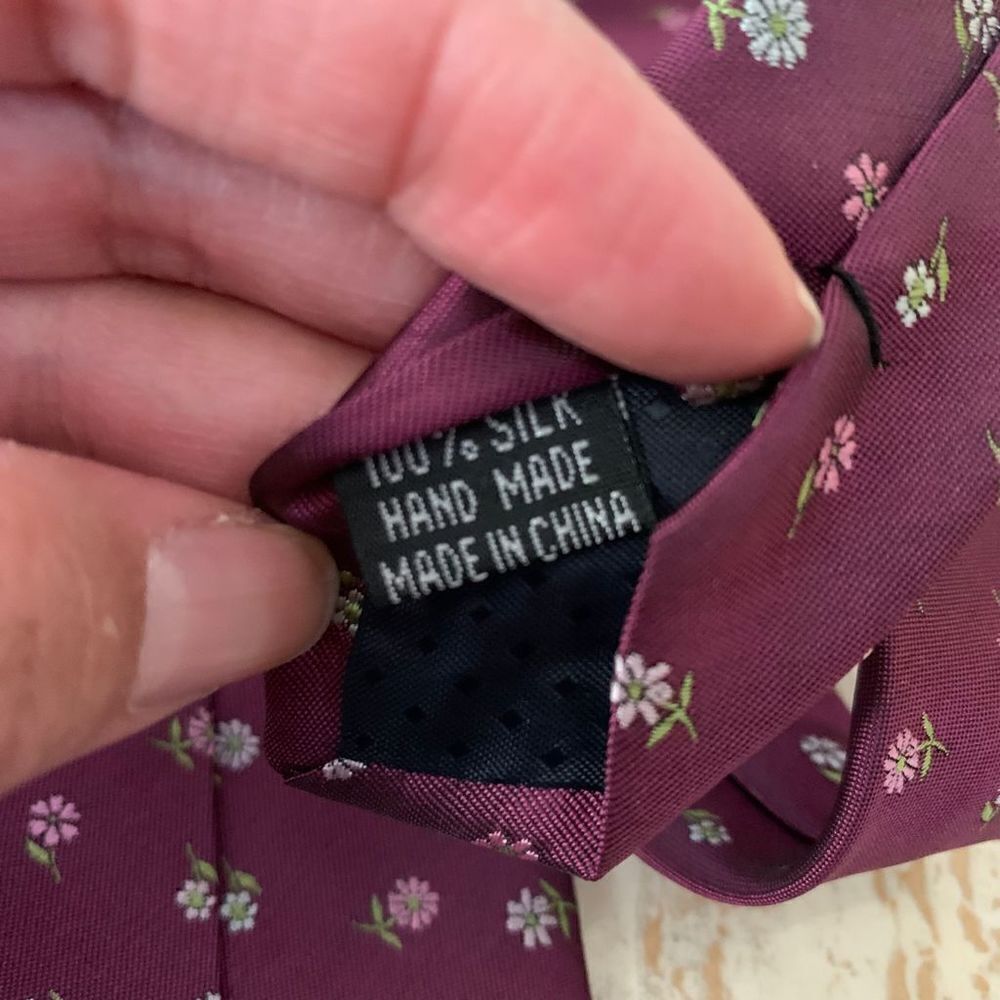 👔Two 100% silk  ties - Picture 7 of 9